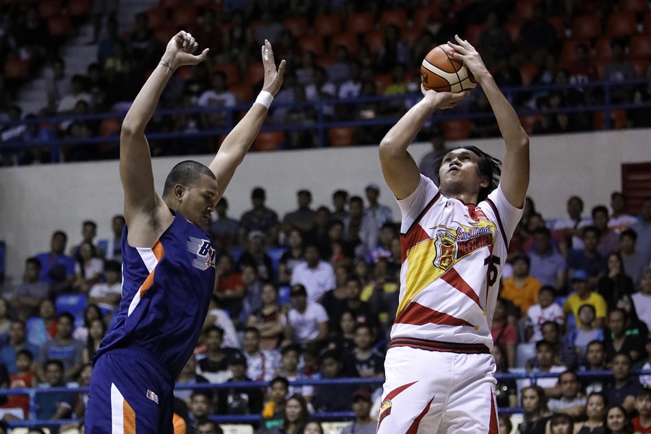 PBA: San Miguel shorts Meralco surge to earn win No. 2 | ABS-CBN News