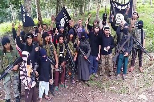 Suspected Abu Sayyaf members nabbed in Sabah turned over to PH authorities