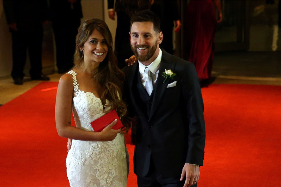 Football star Messi weds childhood sweetheart | ABS-CBN News