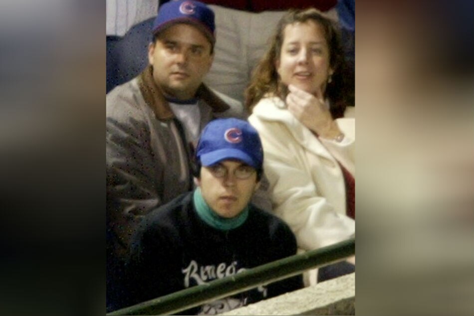 Chicago Cubs hand ring to Bartman - Khmer Times