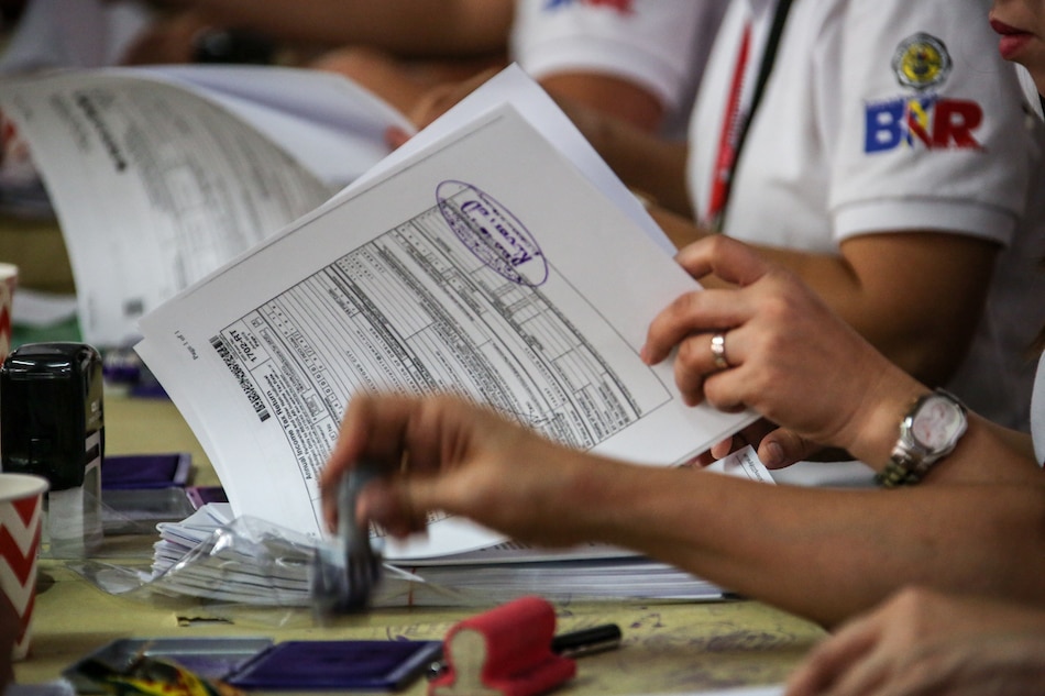 BIR says fewer tax collections last year, but more tax-paying businesses 1