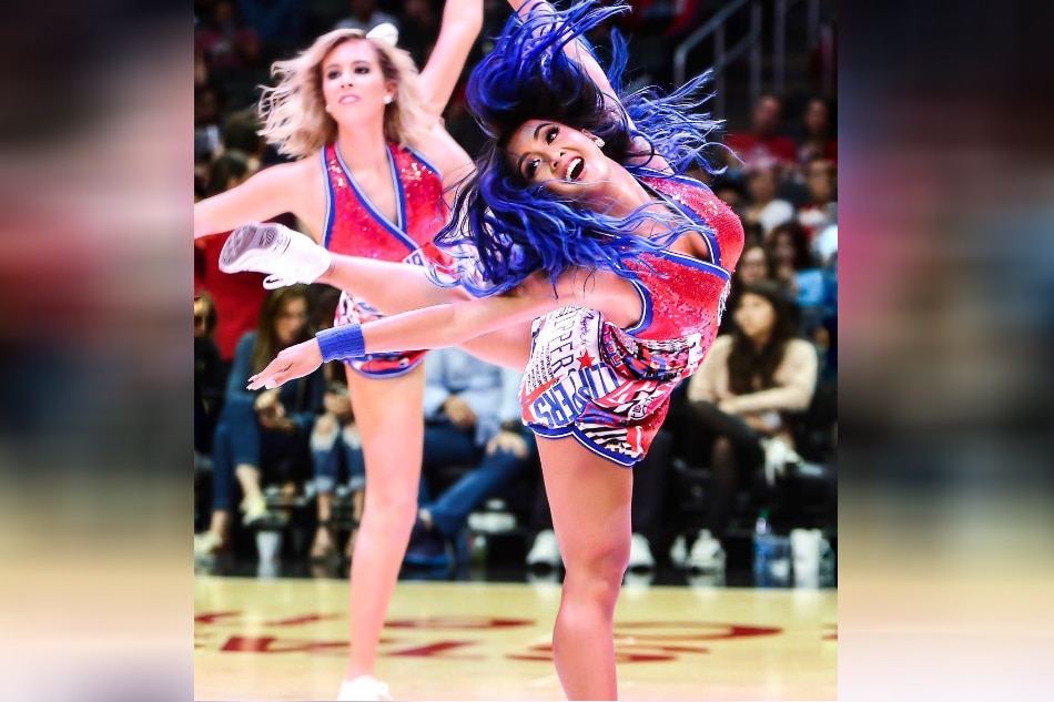 Watch Pinay Dazzles As Part Of La Clippers Dance Team Abs Cbn News 