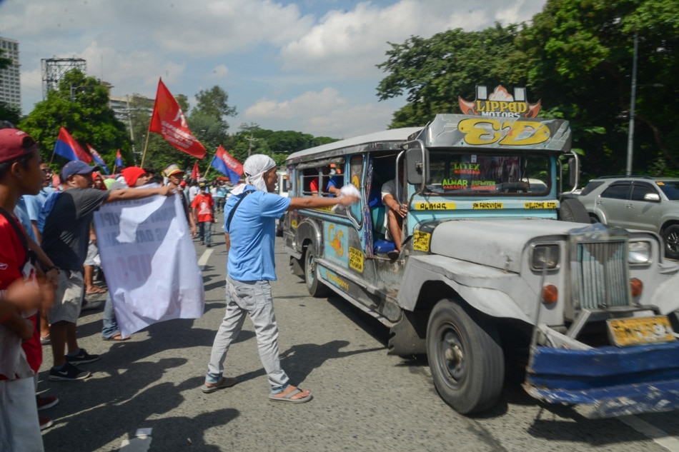 Duterte sets ultimatum: Modernize jeepneys by year-end or get arrested 1