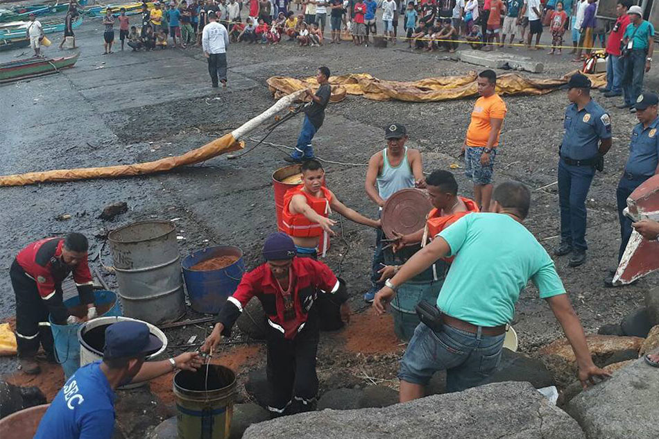 20 litro ng langis, tumagas sa port sa Zamboanga | ABS-CBN News