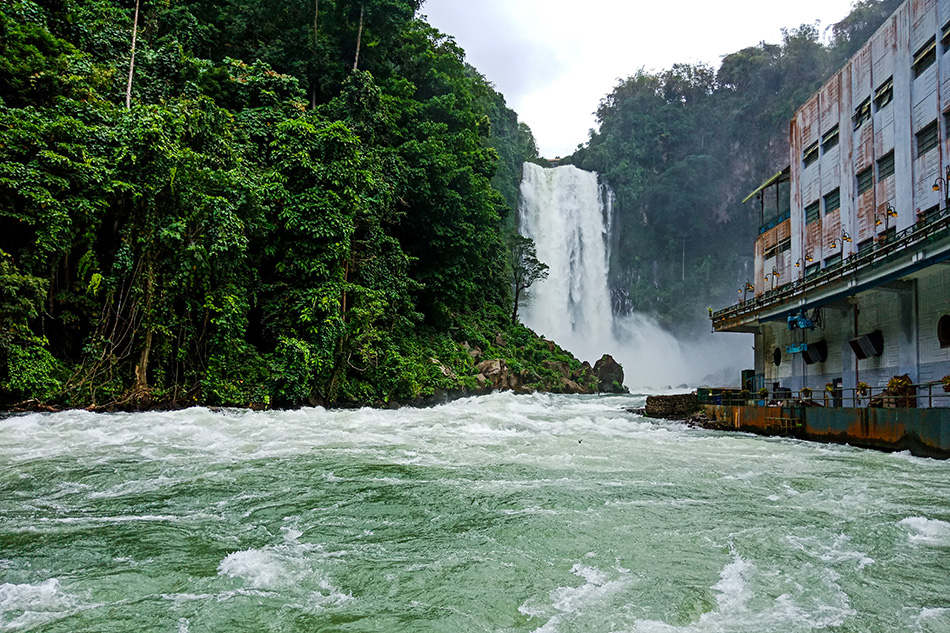 Maria cristina falls story