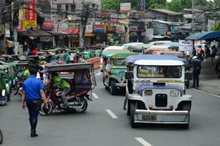 Surge fee sa traffic hiling ng ilang transport groups