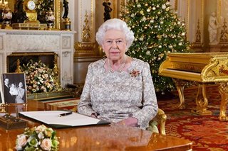 Many just want a hug for Christmas this year, Queen Elizabeth says