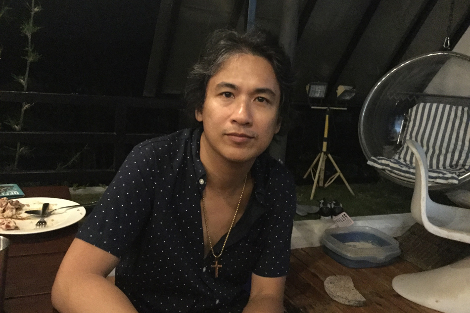 Ely Buendia gave us a preview of Apartel's new album and it's amazing ...