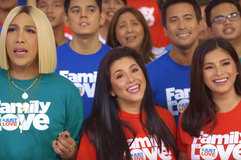 is \u0027Family ABS-CBN\u0027s station ID 2018 ... Christmas Love WATCH: