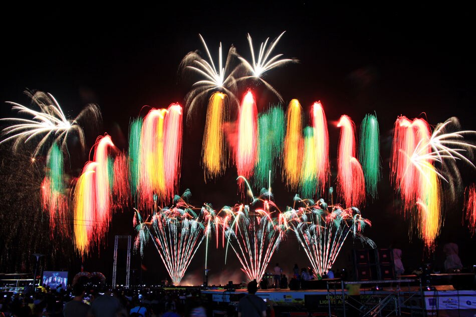 Pyromusical display in Pasay City | ABS-CBN News