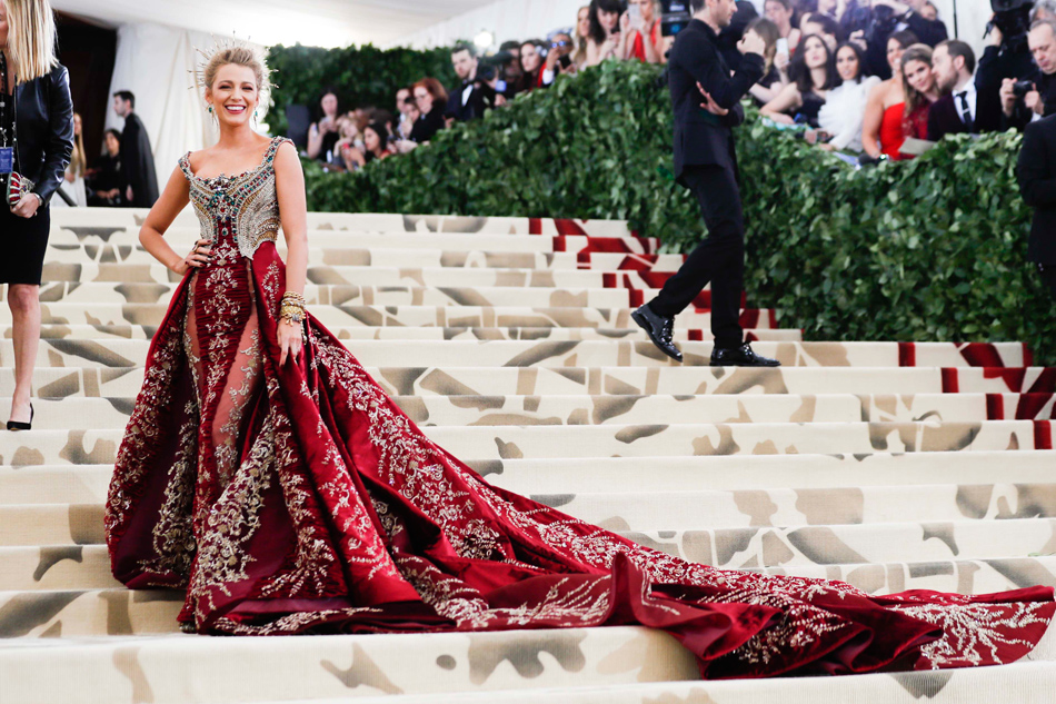 LOOK: Goddesses, angels, pope rock Catholic-inspired Met Gala | ABS-CBN ...