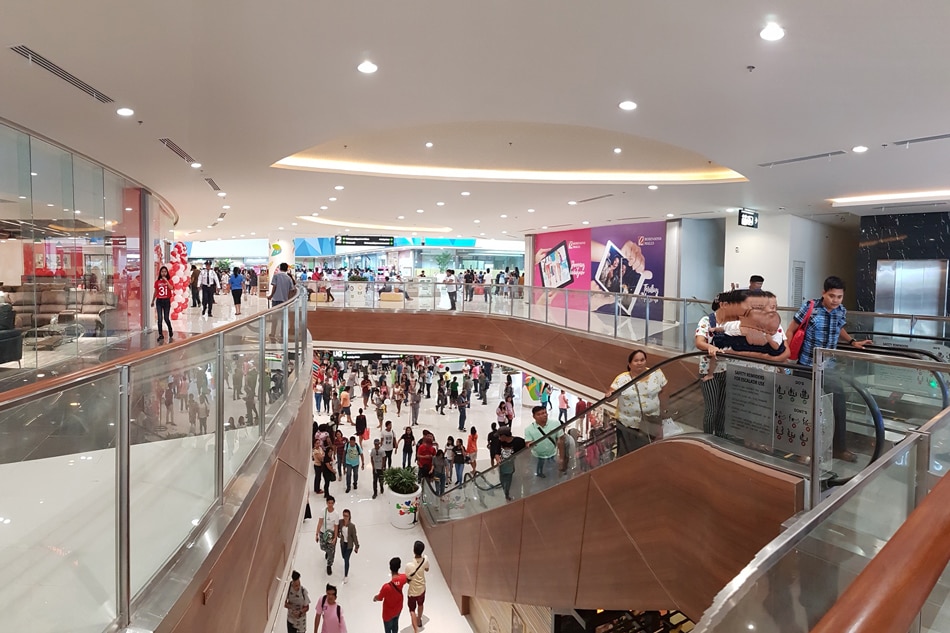 Tuguegarao entrepreneurs share space with big brands in new mall | ABS ...