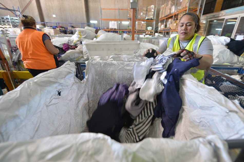 Australians putting the brakes on fast fashion, fearing for environment 1