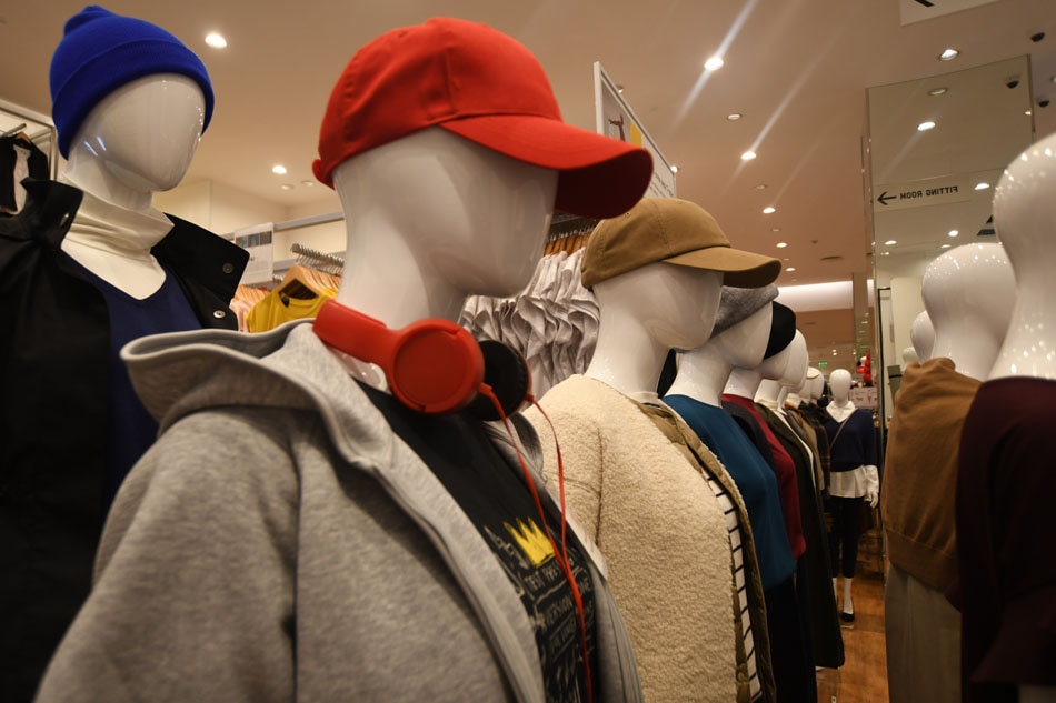 In Photos Uniqlo Opens Global Flagship Store In Manila Abs Cbn News