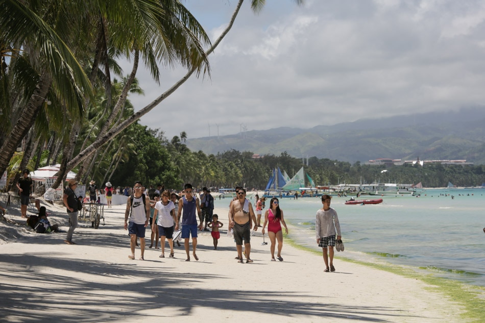 This is how Boracay looks like, then and now 4