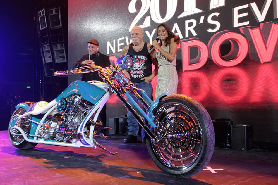 Team behind 'American Chopper' unveils custom motorcycles for Okada