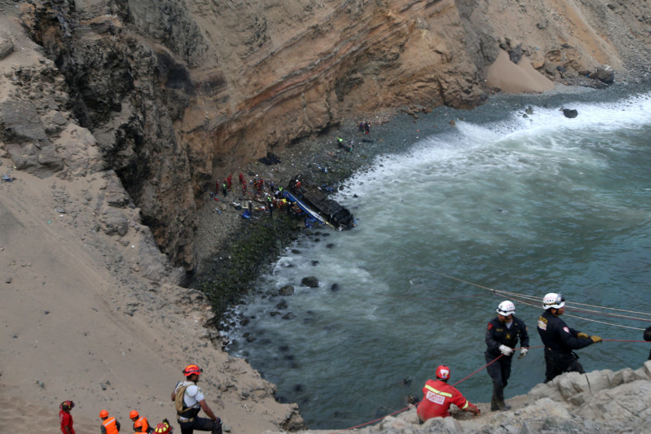 50 Bodies Recovered From Horrific Peru Bus Crash | ABS-CBN News