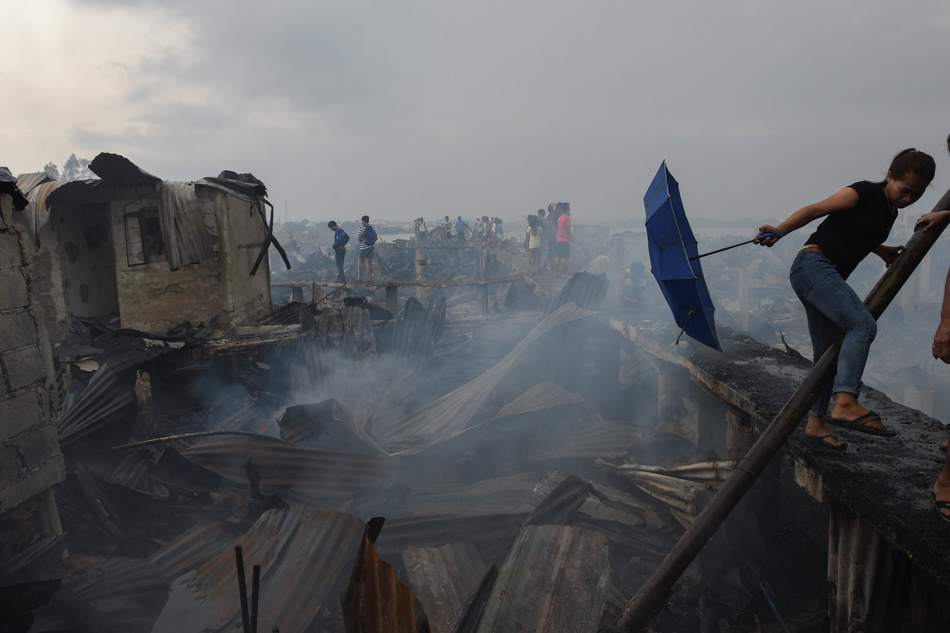 Cavite fire destroys 200 houses | ABS-CBN News