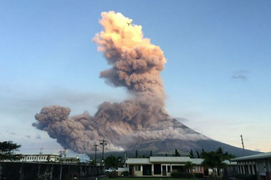 Mayon Volcano Spews More Lava Ash Abs Cbn News