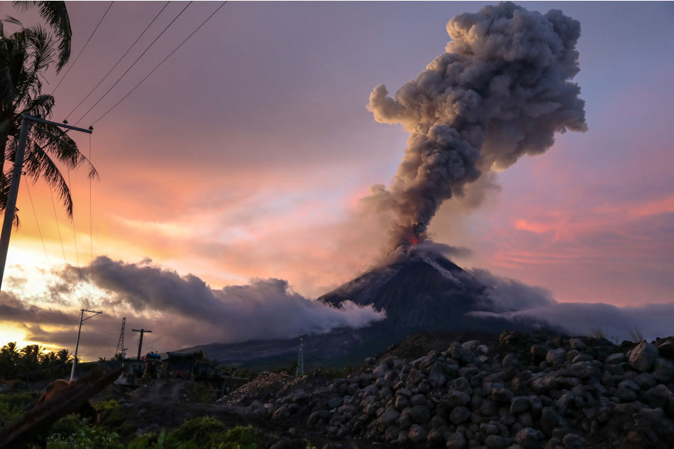 PH prepares for 3-month-long Mayon Volcano emergency 1