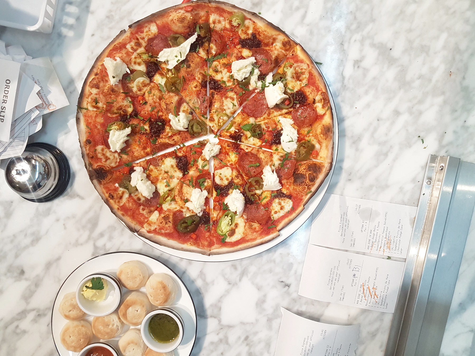 New eats: UK&#39;s Pizza Express opens in PH 4