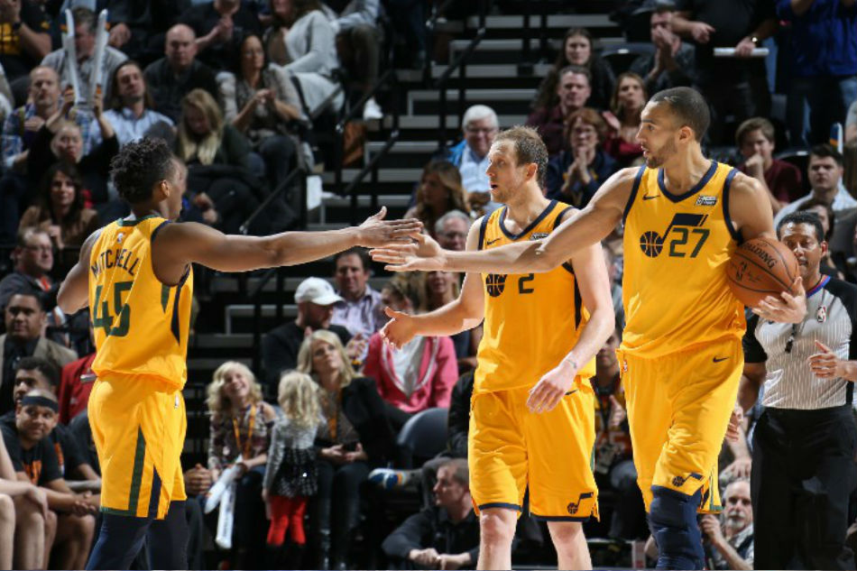 Jazz stomp Suns for 11th consecutive win | ABS-CBN News