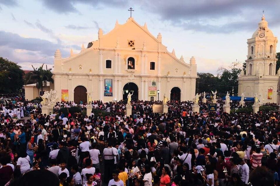 Filipino Catholics Flock To Churches, Pilgrim Sites To Mark Good Friday ...