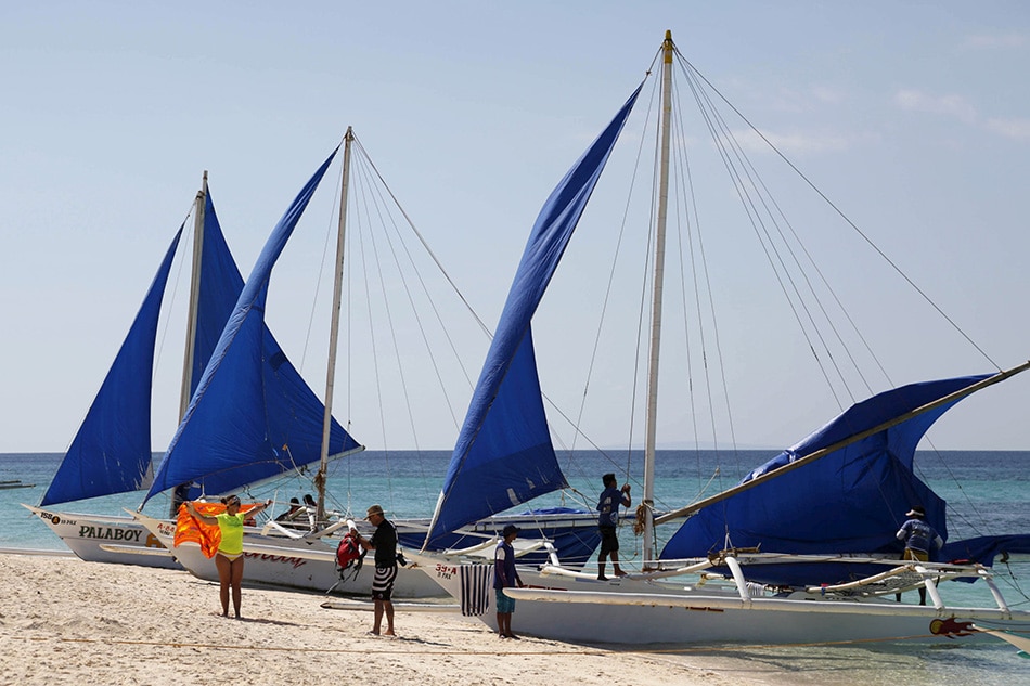 Where&#39;s the money? Initial audit reveals &#39;discrepancy&#39; in Boracay environmental fee collections 1