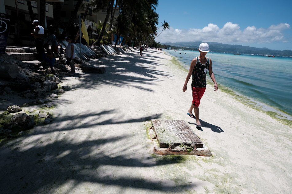 local officials face negligence rap over Boracay pollution ABS-CBN