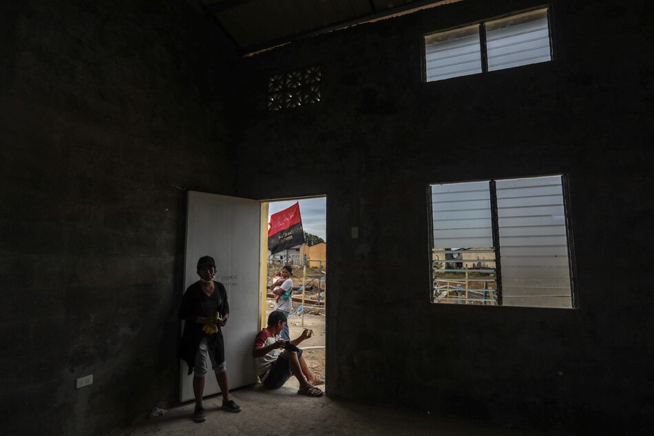 With community loans, Manila slum dwellers build homes 2