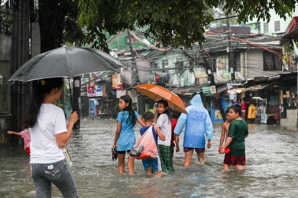 Metro rainfall roughly one third of Ondoy onslaught: PAGASA | ABS-CBN News