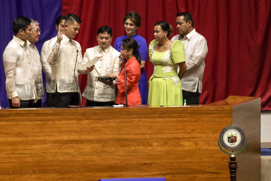 House &#39;Game of Thrones&#39; eclipses third SONA 11