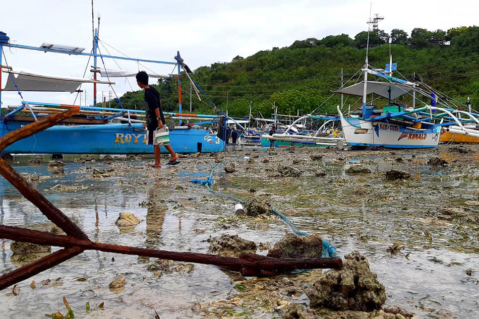 Mangingisda Nawawala Sa Paghampas Ng Malakas Na Alon Sa Sarangani | ABS ...