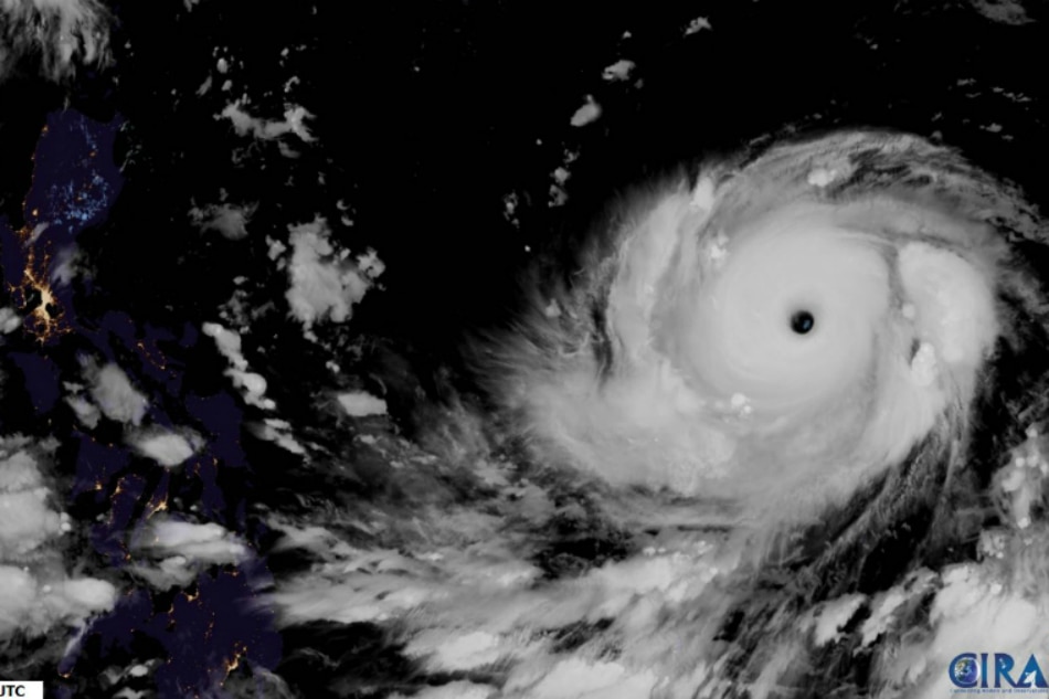 LOOK: Super Typhoon Mangkhut, Philippines seen at night | ABS-CBN News