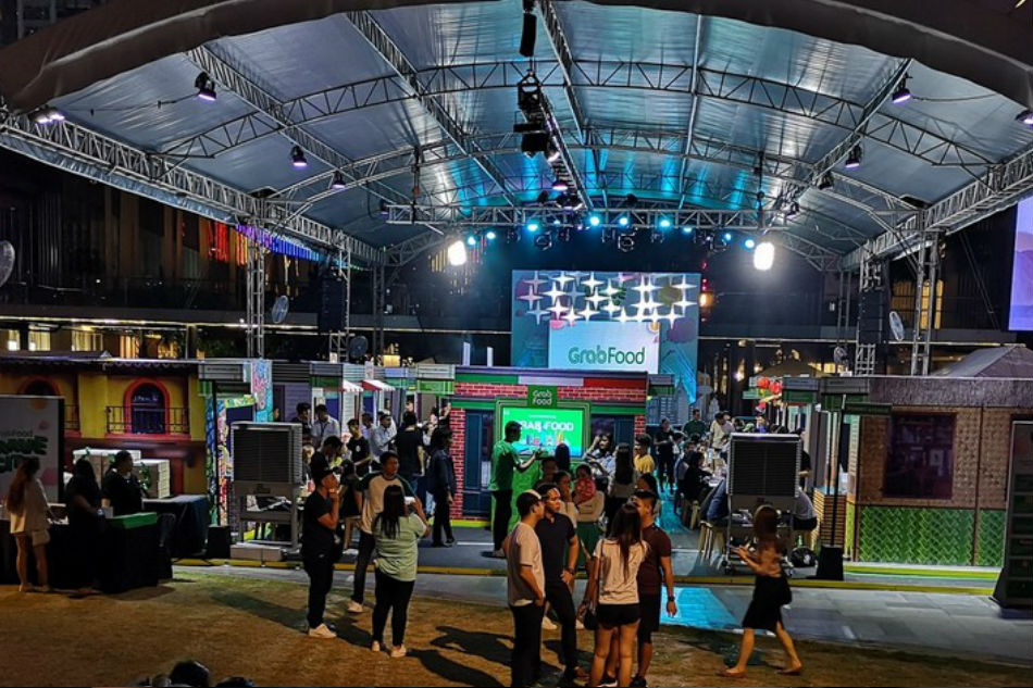 Grab launches GrabFood with pop-up food park 1