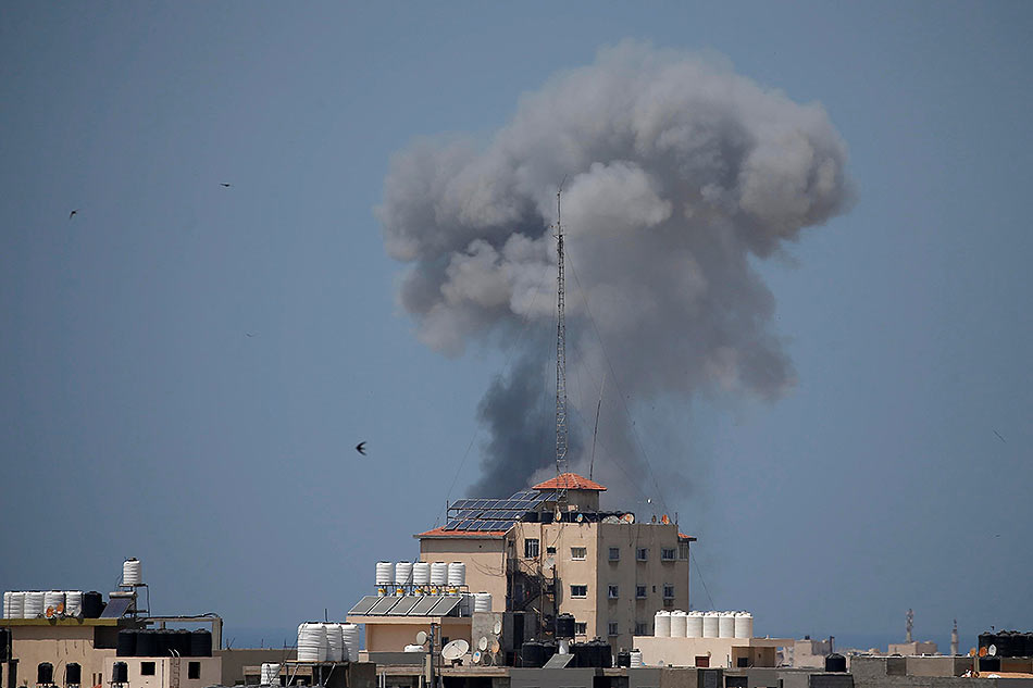 Gaza Militants Launch Barrages Across Border, Israel Hits Back With Air ...