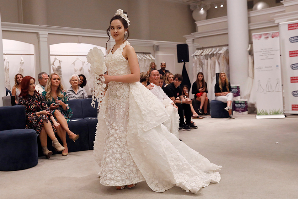 Pinoy Fl Designer Wins With Toilet Paper Wedding Dress Abs Pinoy Fl Designer Wins With Toilet Paper Wedding Dress Abs Cbn News