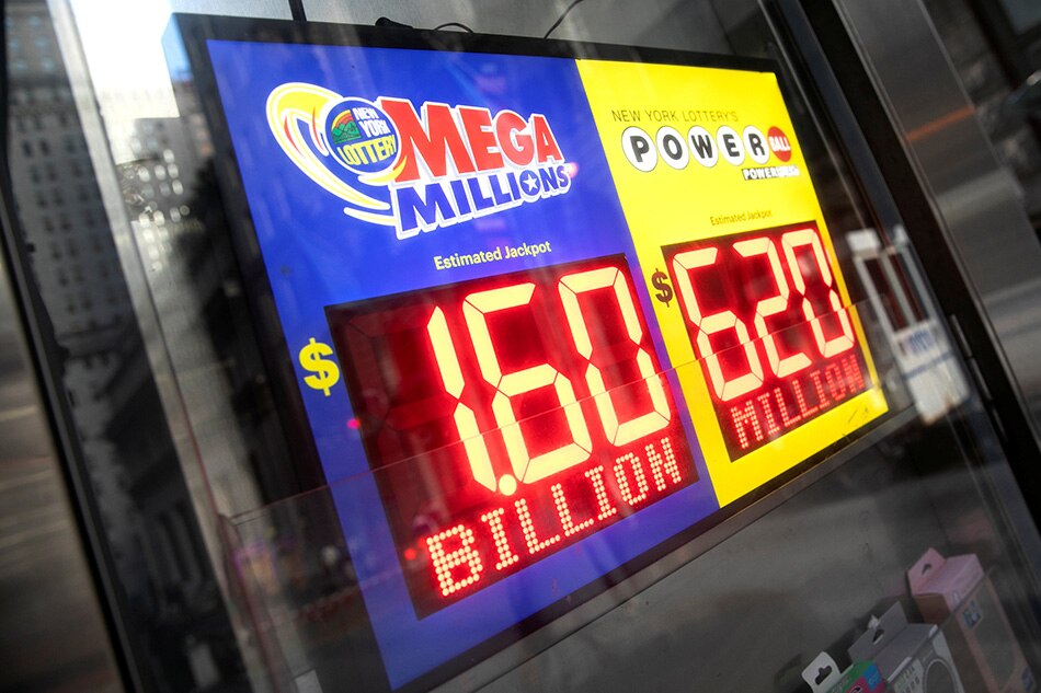 Players On Edge For Record 1 6 Billion Jackpot In Mega Millions 