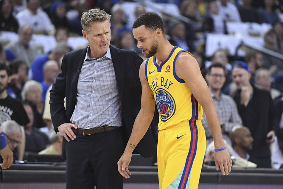 Warriors' Stephen Curry expects to return by start of playoffs