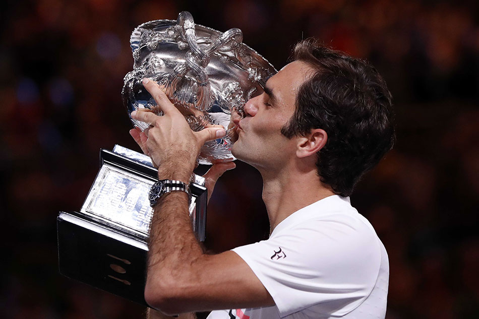 roger federer: 'King Roger.' Virat Kohli bows down to Federer as