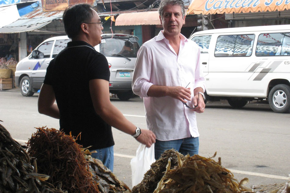 &#39;Best pig, ever!&#39; With that one phrase, Bourdain put PH lechon in global spotlight 3