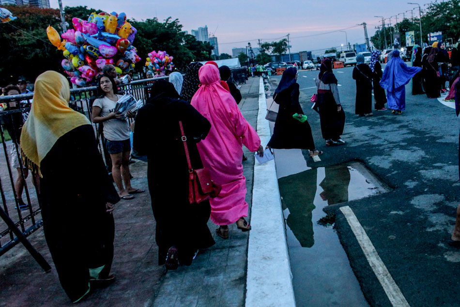 SLIDESHOW:  Filipino Muslims celebrate Eid’l Fitr 1