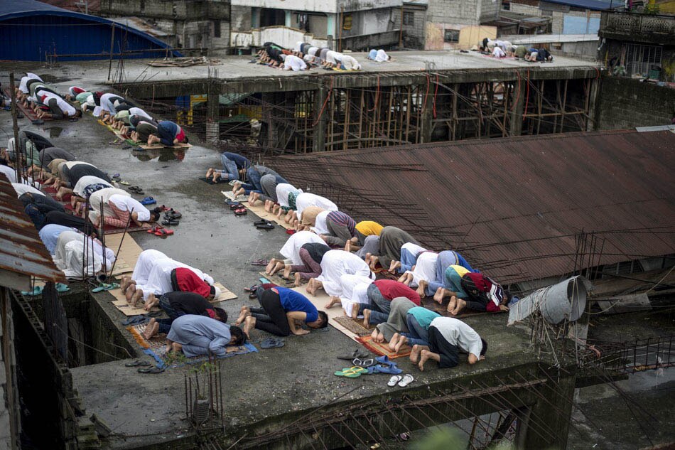 SLIDESHOW:  Filipino Muslims celebrate Eid’l Fitr 13