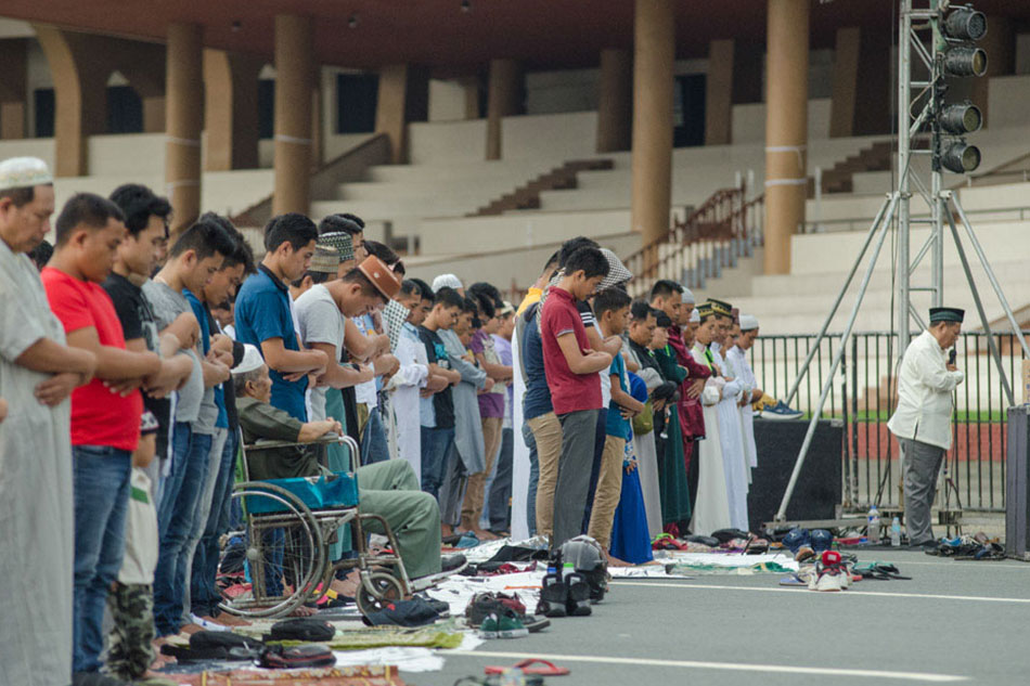 SLIDESHOW:  Filipino Muslims celebrate Eid’l Fitr 5
