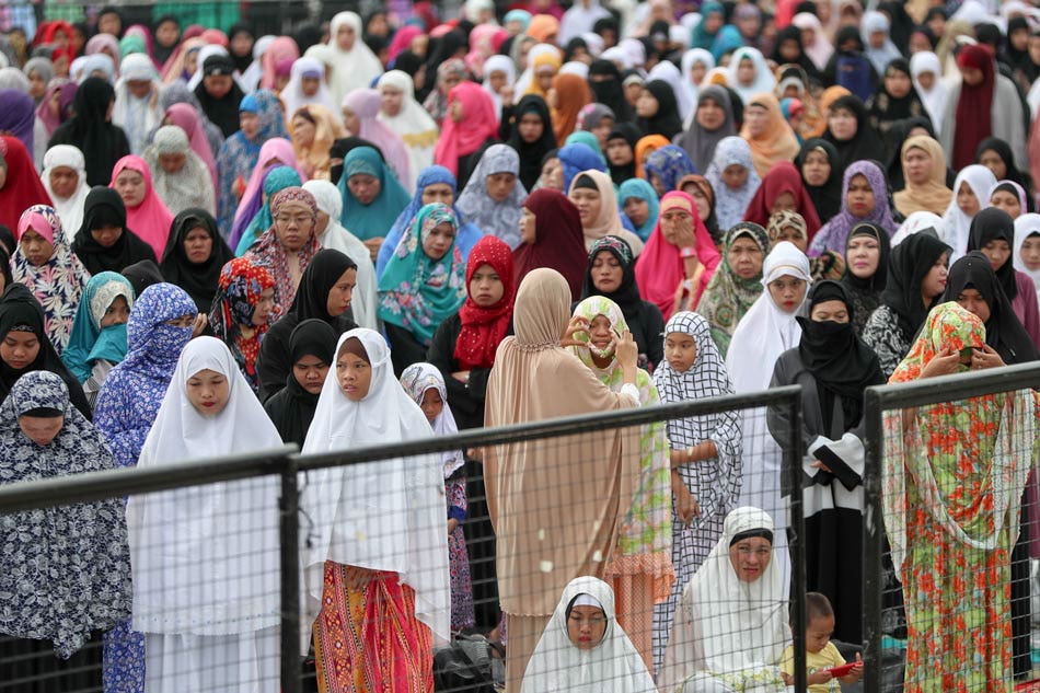 SLIDESHOW:  Filipino Muslims celebrate Eid’l Fitr 7