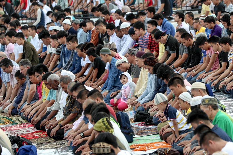 SLIDESHOW:  Filipino Muslims celebrate Eid’l Fitr 9