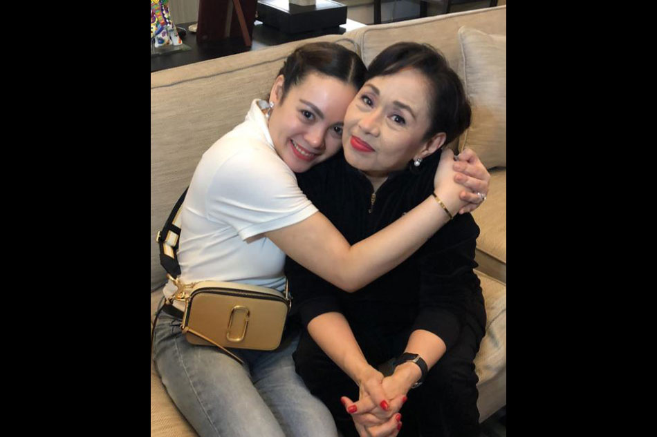 Vilma, Claudine trigger nostalgic feels as they recreate &#39;Anak&#39; pose 4