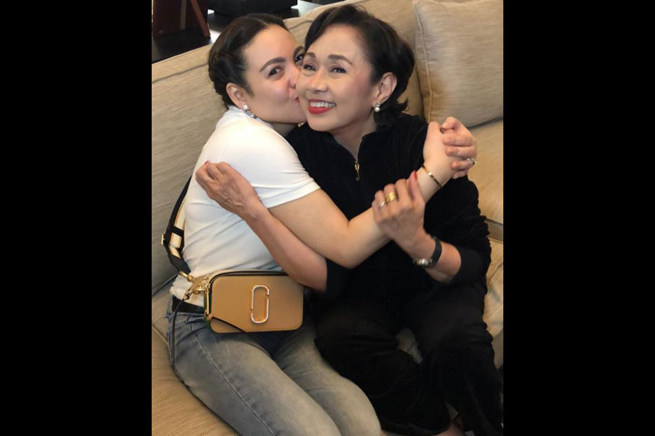 Vilma, Claudine trigger nostalgic feels as they recreate &#39;Anak&#39; pose 5