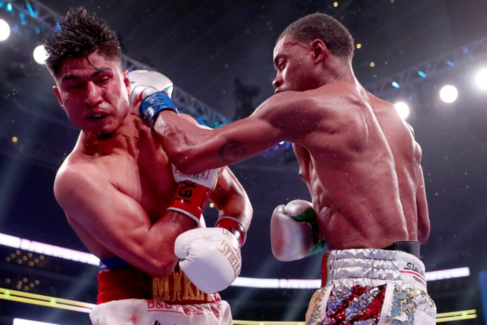 Spence dominates Garcia, calls out Pacquiao