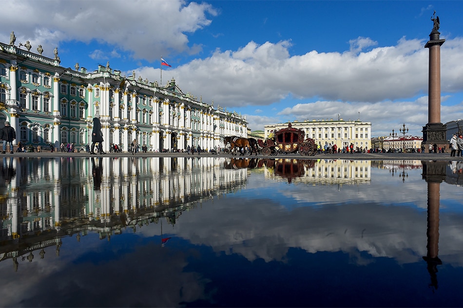 Сколько живет в спб